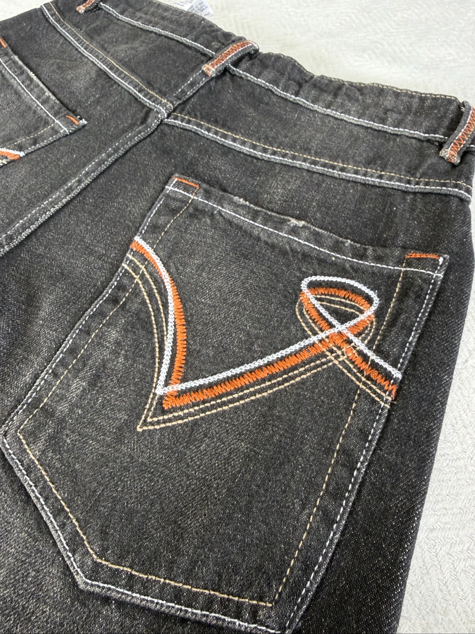 Jeans evasé cinza escuro - preto bordado nos bolsos - Bershka tamanho 38 – photo 11